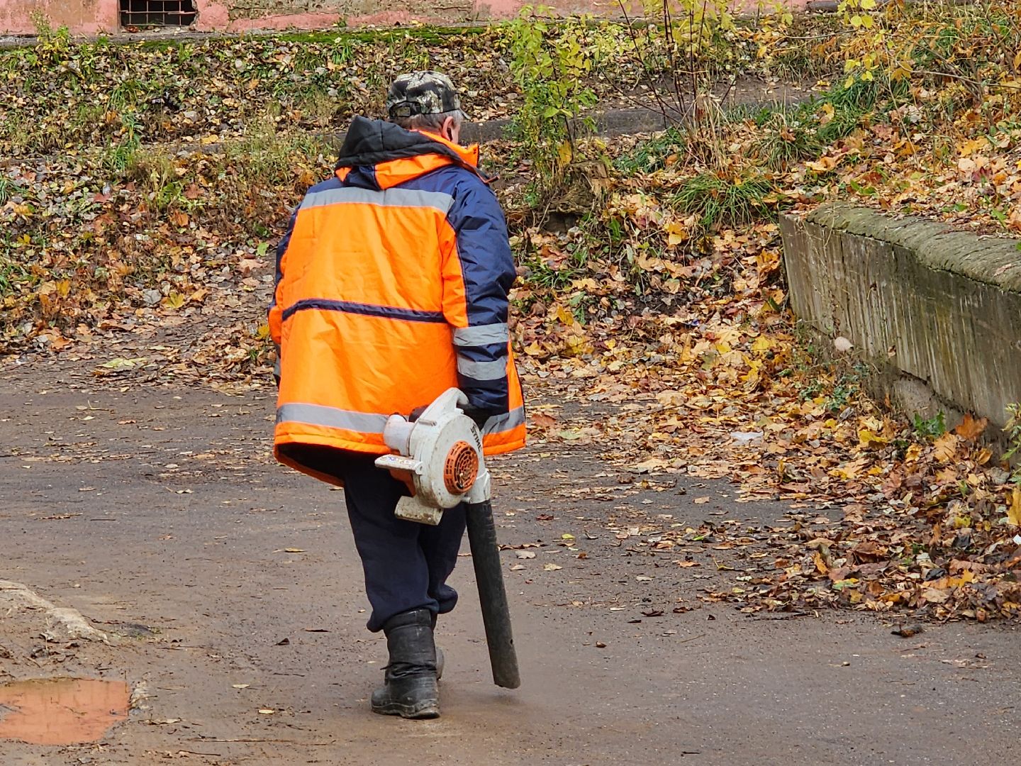 красноармейск, городской округ пушкинский, уборка во дворах, коммунальная служба,