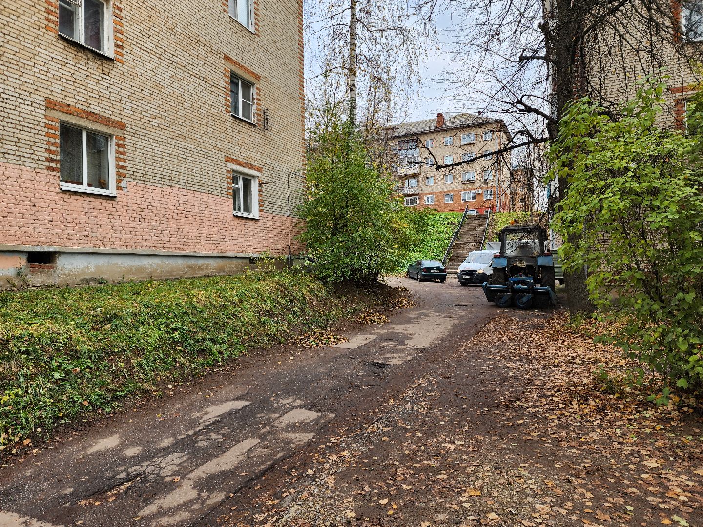 красноармейск, городской округ пушкинский, уборка во дворах, коммунальная служба,