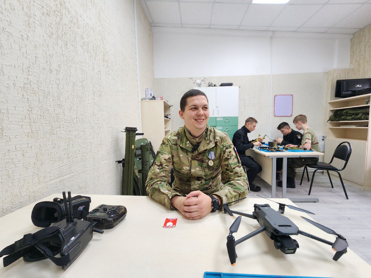 чехов, улица садовая, центр военно-спортивной подготовки, ветераны сво, бпла, сборка беспилотников, управление дронами, занятия с детьми участников сво, общественная академия национальной безопасности, отряд юных разведчиков, ассоциация ветеранов сво, дмитрий кузнецов, роман балабаев, ростислав круглов, инструкторы с боевым опытом, штурмовая подготовка, тактическая медицина,