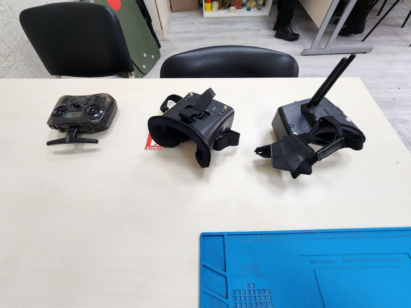 чехов, улица садовая, центр военно-спортивной подготовки, ветераны сво, бпла, сборка беспилотников, управление дронами, занятия с детьми участников сво, общественная академия национальной безопасности, отряд юных разведчиков, ассоциация ветеранов сво, дмитрий кузнецов, роман балабаев, ростислав круглов, инструкторы с боевым опытом, штурмовая подготовка, тактическая медицина,