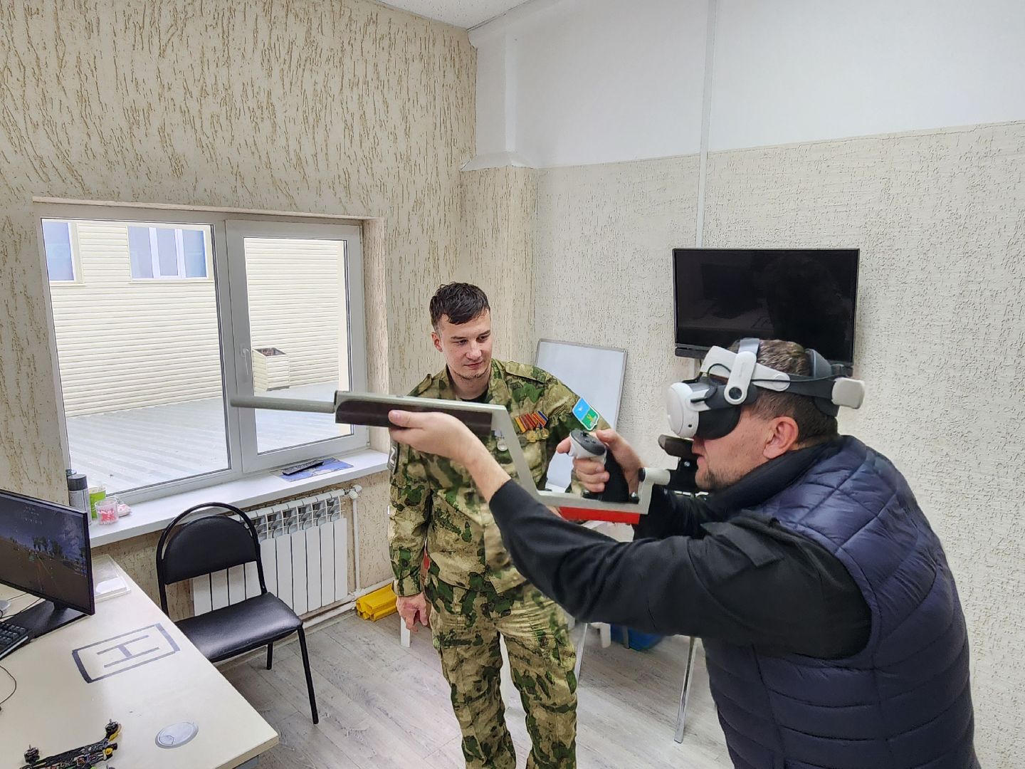 чехов, улица садовая, центр военно-спортивной подготовки, ветераны сво, бпла, сборка беспилотников, управление дронами, занятия с детьми участников сво, общественная академия национальной безопасности, отряд юных разведчиков, ассоциация ветеранов сво, дмитрий кузнецов, роман балабаев, ростислав круглов, инструкторы с боевым опытом, штурмовая подготовка, тактическая медицина,