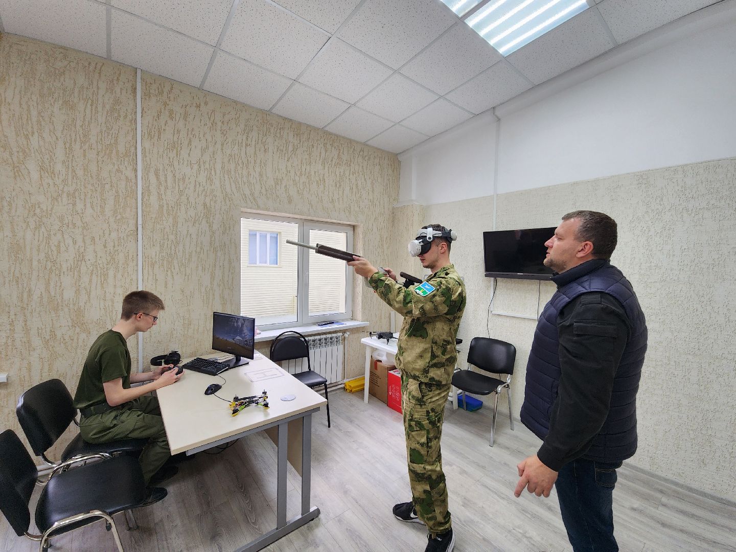 чехов, улица садовая, центр военно-спортивной подготовки, ветераны сво, бпла, сборка беспилотников, управление дронами, занятия с детьми участников сво, общественная академия национальной безопасности, отряд юных разведчиков, ассоциация ветеранов сво, дмитрий кузнецов, роман балабаев, ростислав круглов, инструкторы с боевым опытом, штурмовая подготовка, тактическая медицина,