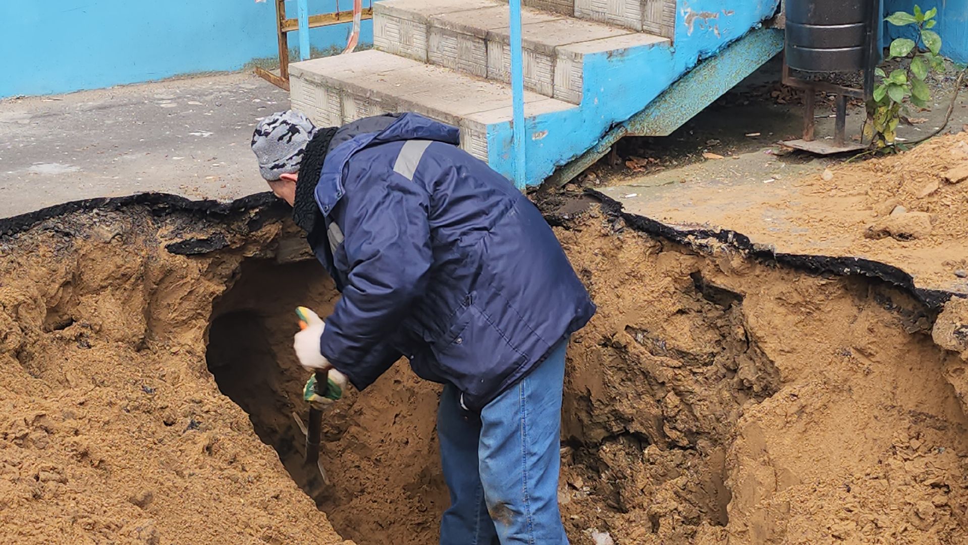 Люберцы, порыв теплотрассы, люберецкие теплосети, аварийная бригада,