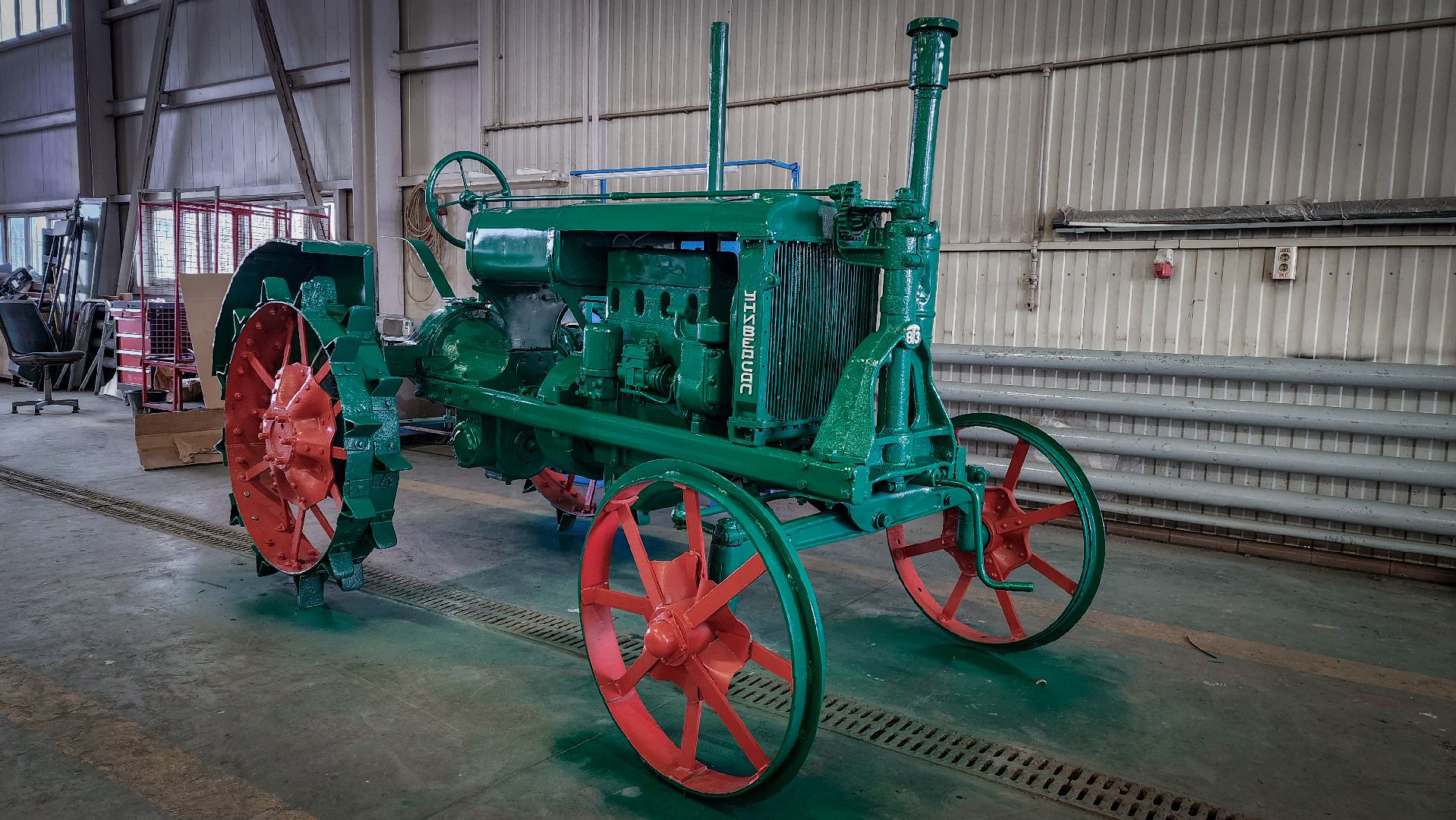 бронницы, трактор универсал-2, памятник трактору бронницы, мострансавто,