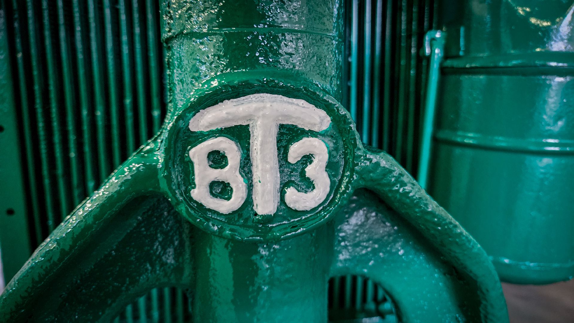 бронницы, трактор универсал-2, памятник трактору бронницы, мострансавто,