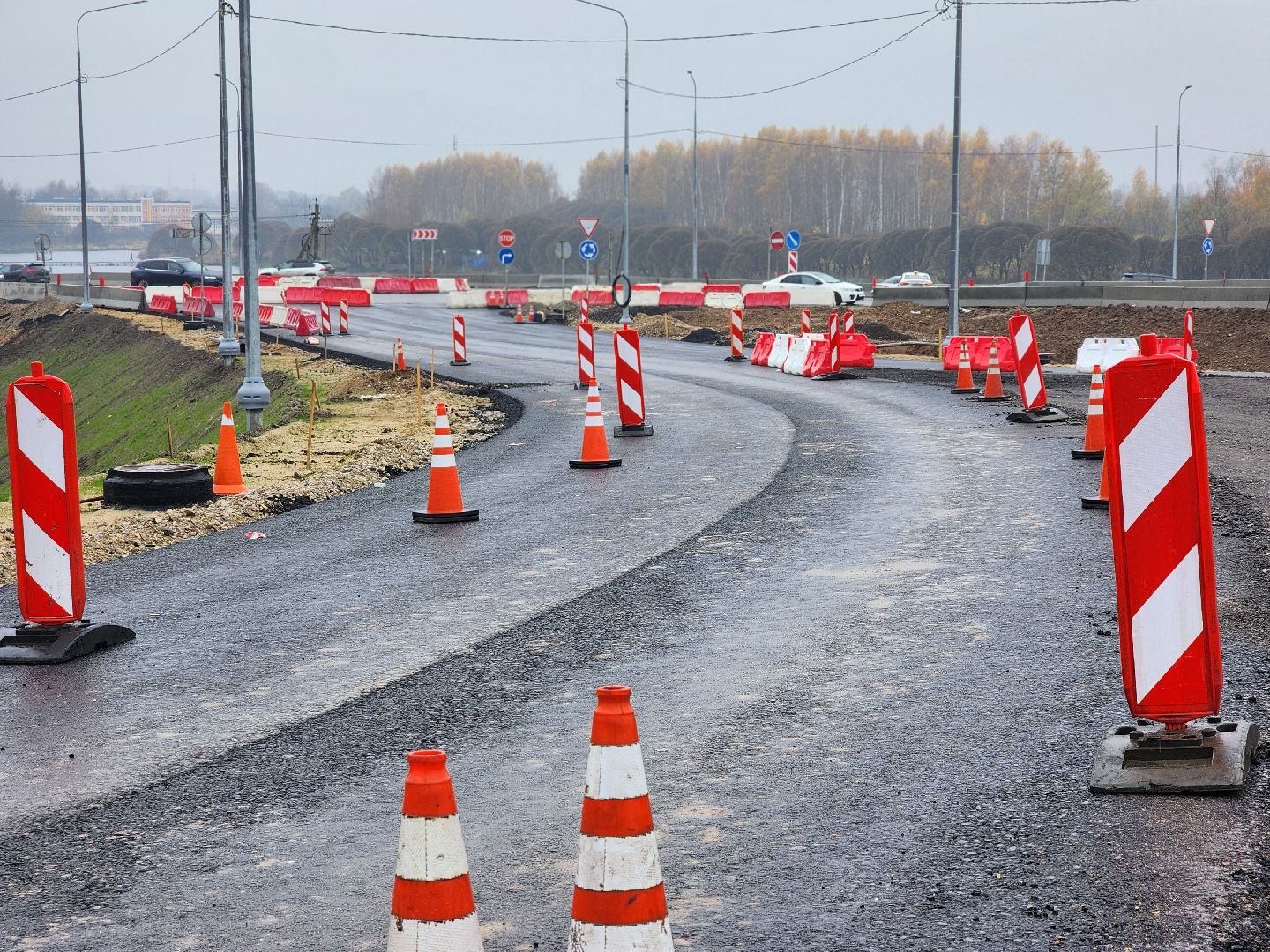 ярославское направление, м-8 холмогоры, реконструкция м-8, правдинская развязка, мост через скалбу, река скалба, строительство развязки, строительство  дорог,