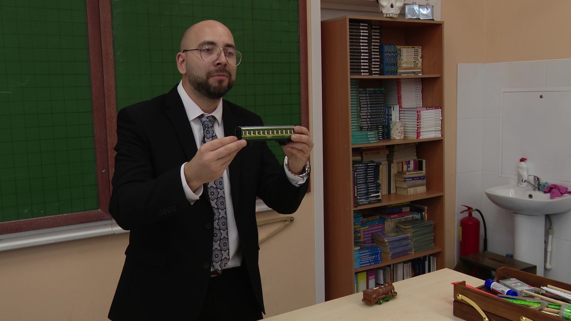 Реутов, учитель года, образование, Юрий Уробушкин, конкурс,