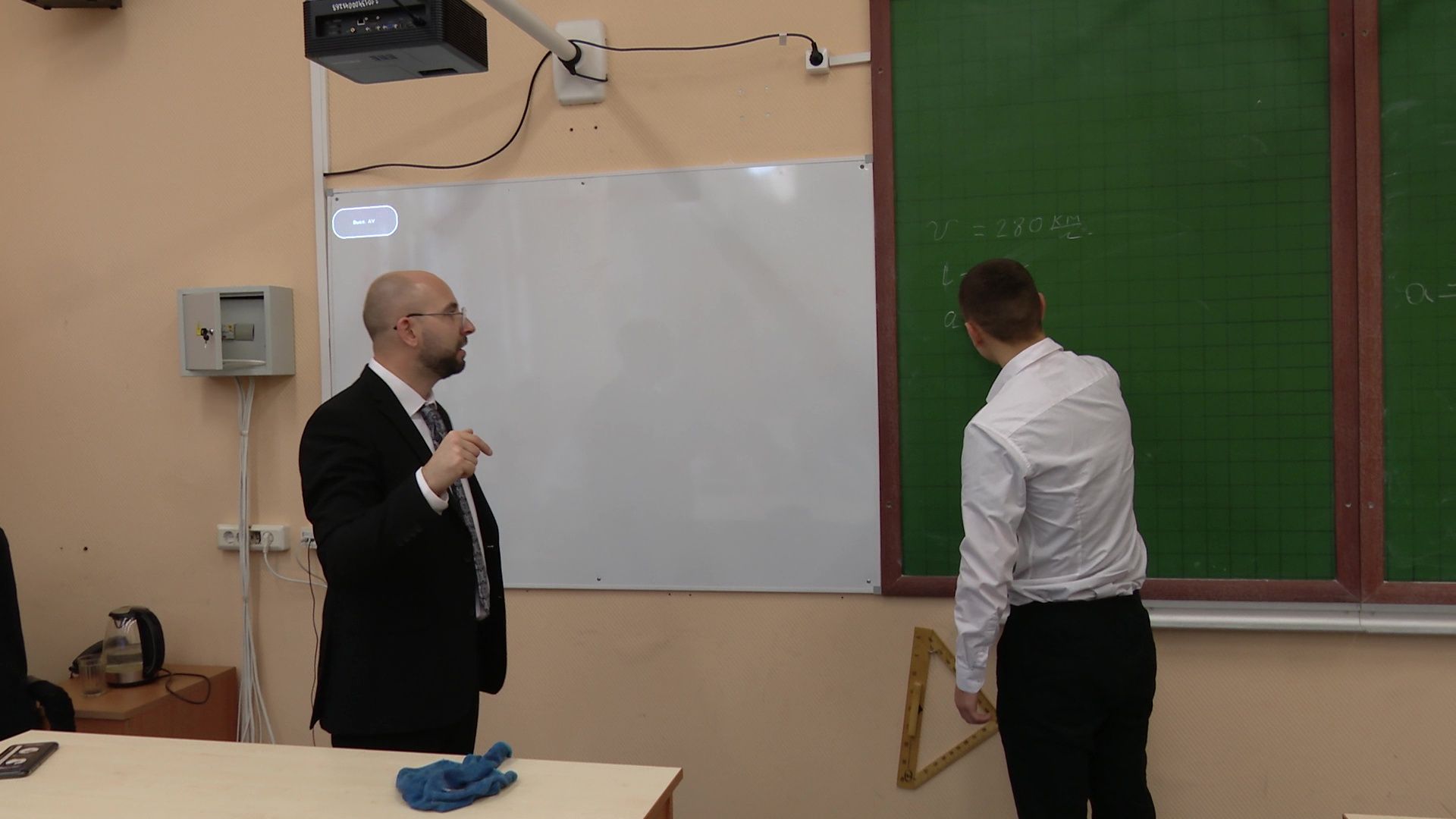 Реутов, учитель года, образование, Юрий Уробушкин, конкурс,