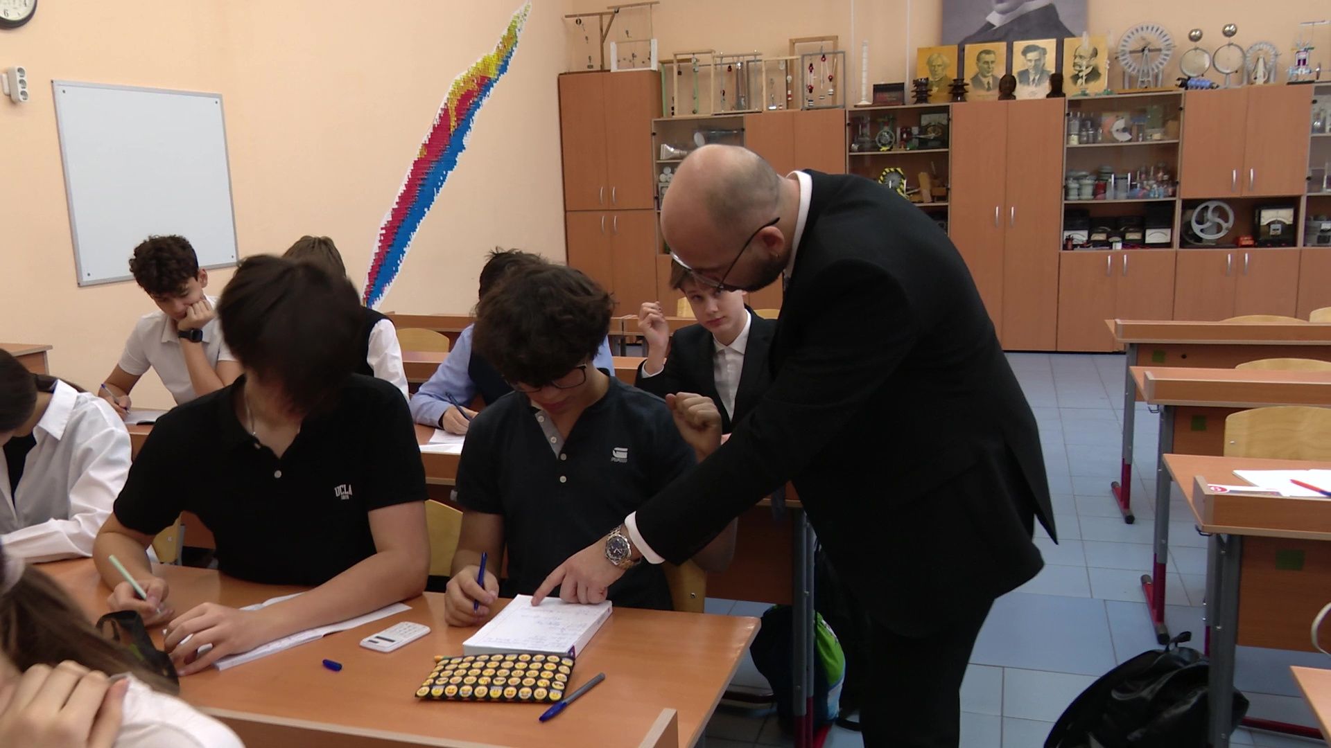 Реутов, учитель года, образование, Юрий Уробушкин, конкурс,