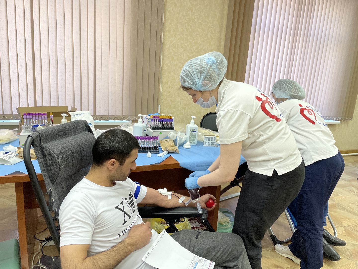 Кровь, донор