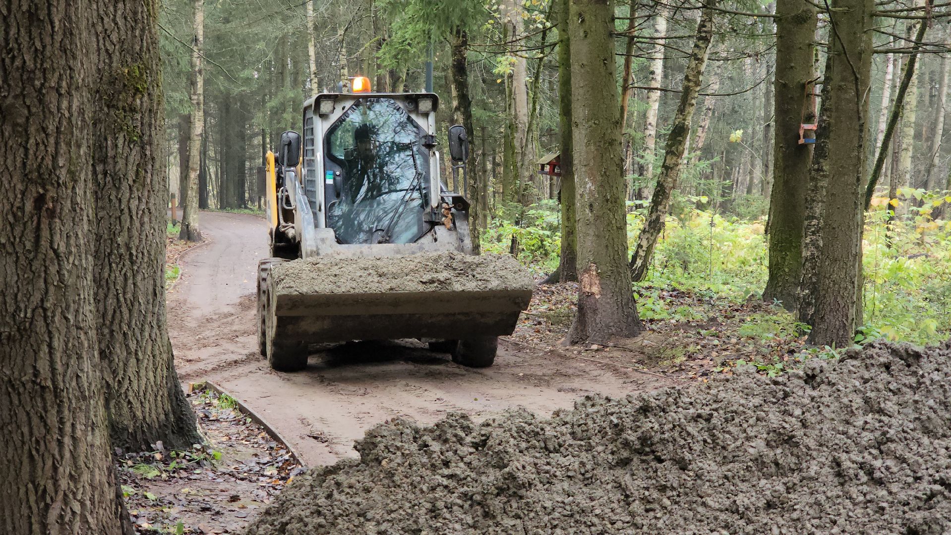 лесопарк, детская  площадка, Бетонирование , Лобня,