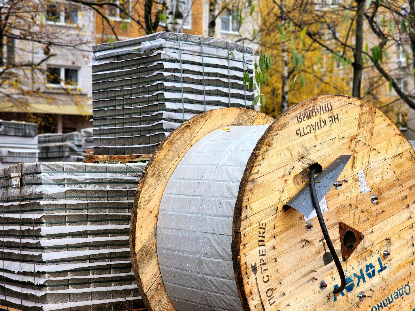 сквер, благоустойство, реконструкция, общественное пространство, мафы, работы,