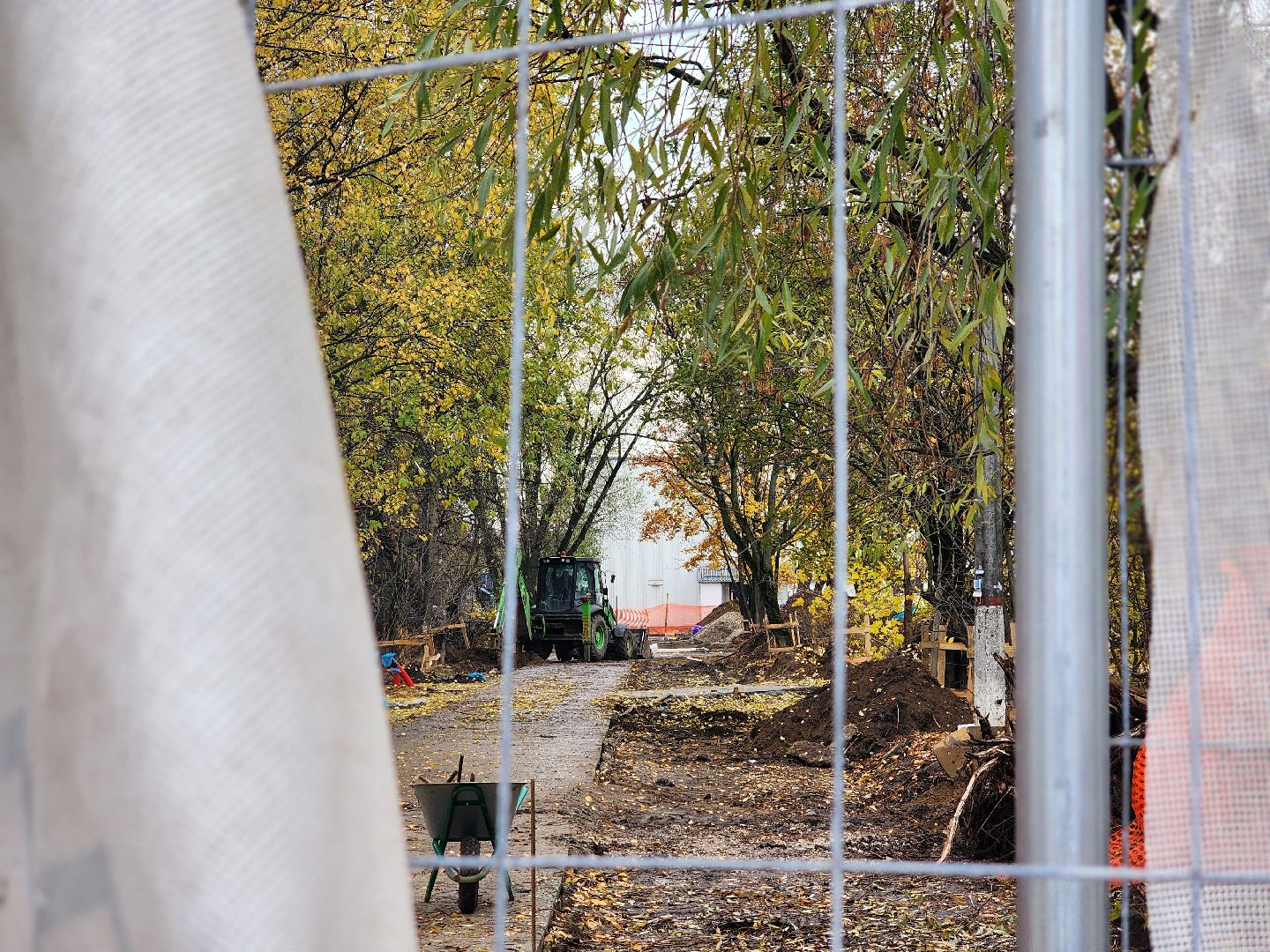 сквер, благоустойство, реконструкция, общественное пространство, мафы, работы,