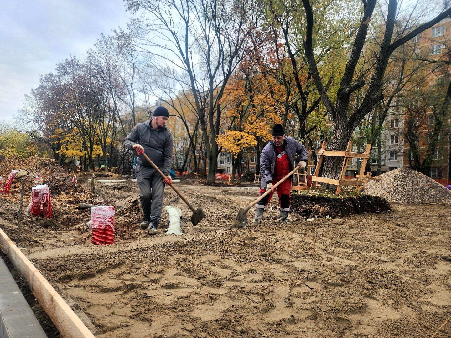 сквер, благоустойство, реконструкция, общественное пространство, мафы, работы,