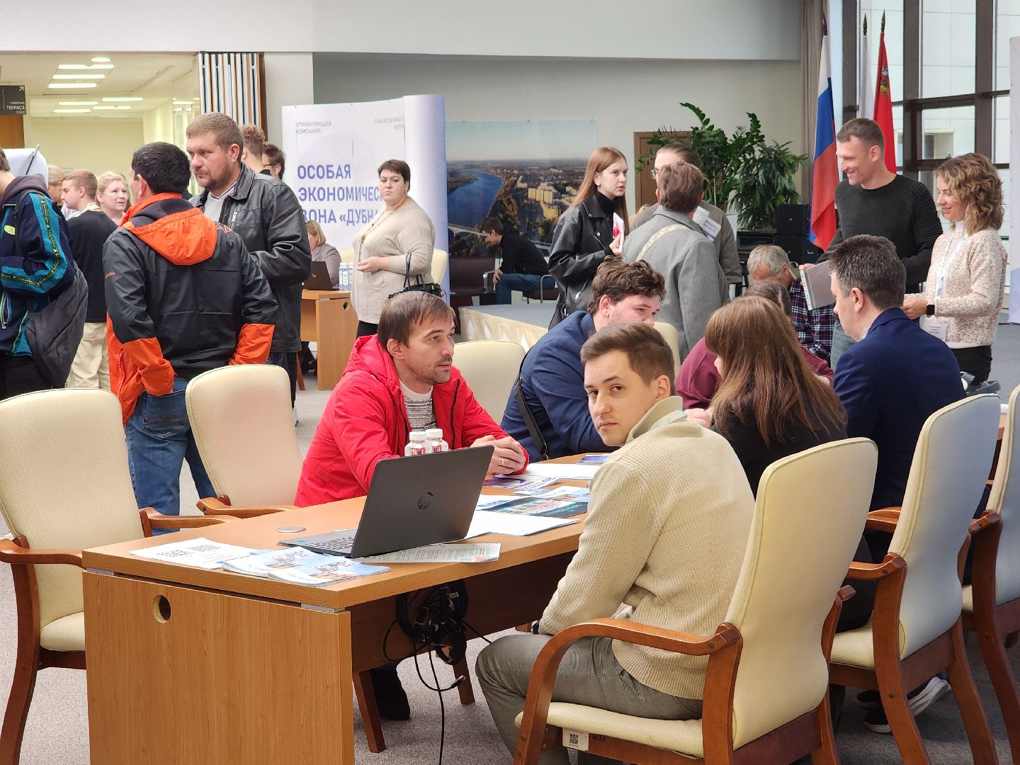 дубна, оэз дубна, ярмарка вакансий, кадровый центр подмосковья,