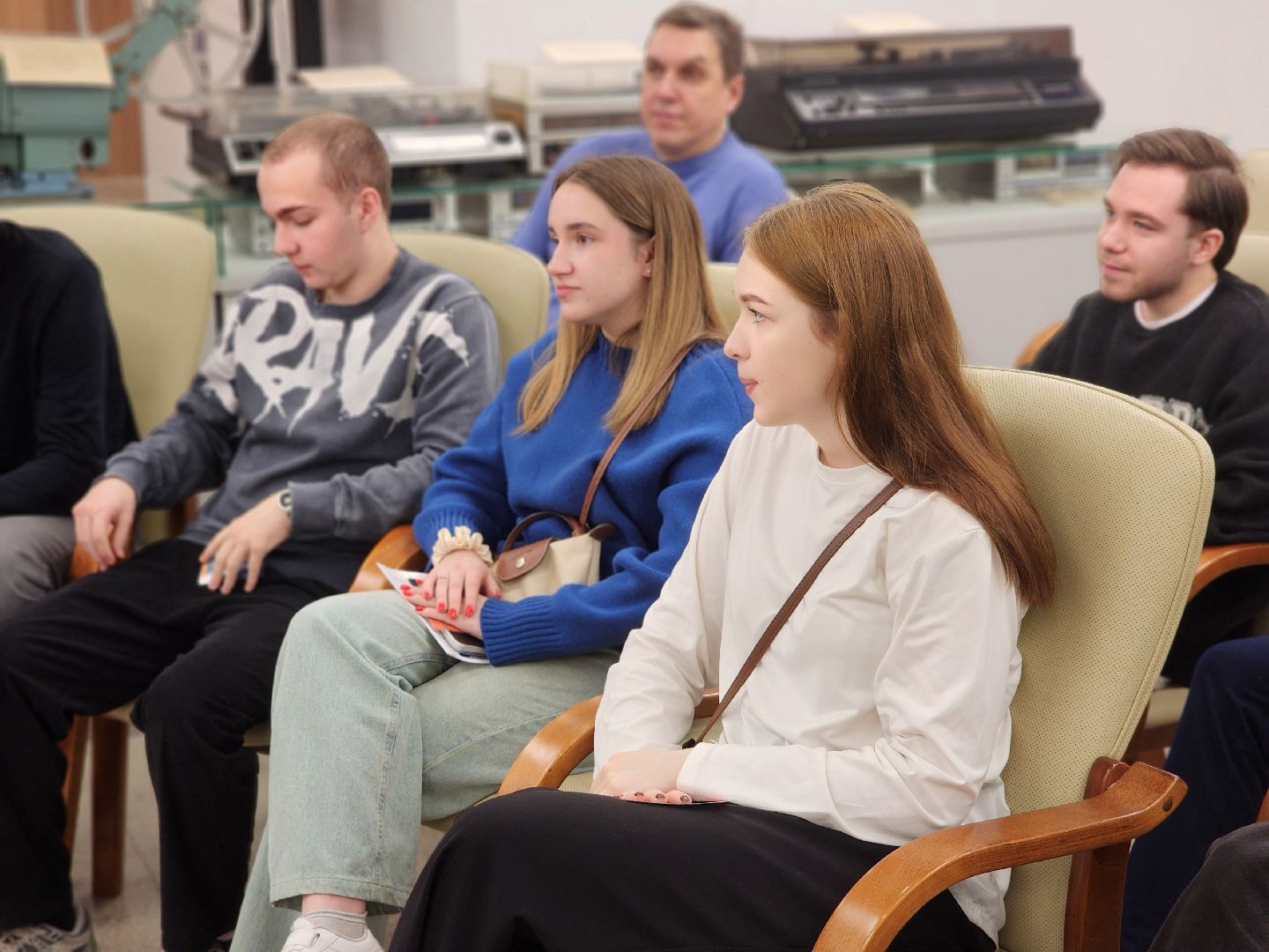 дубна, оэз дубна, ярмарка вакансий, кадровый центр подмосковья,