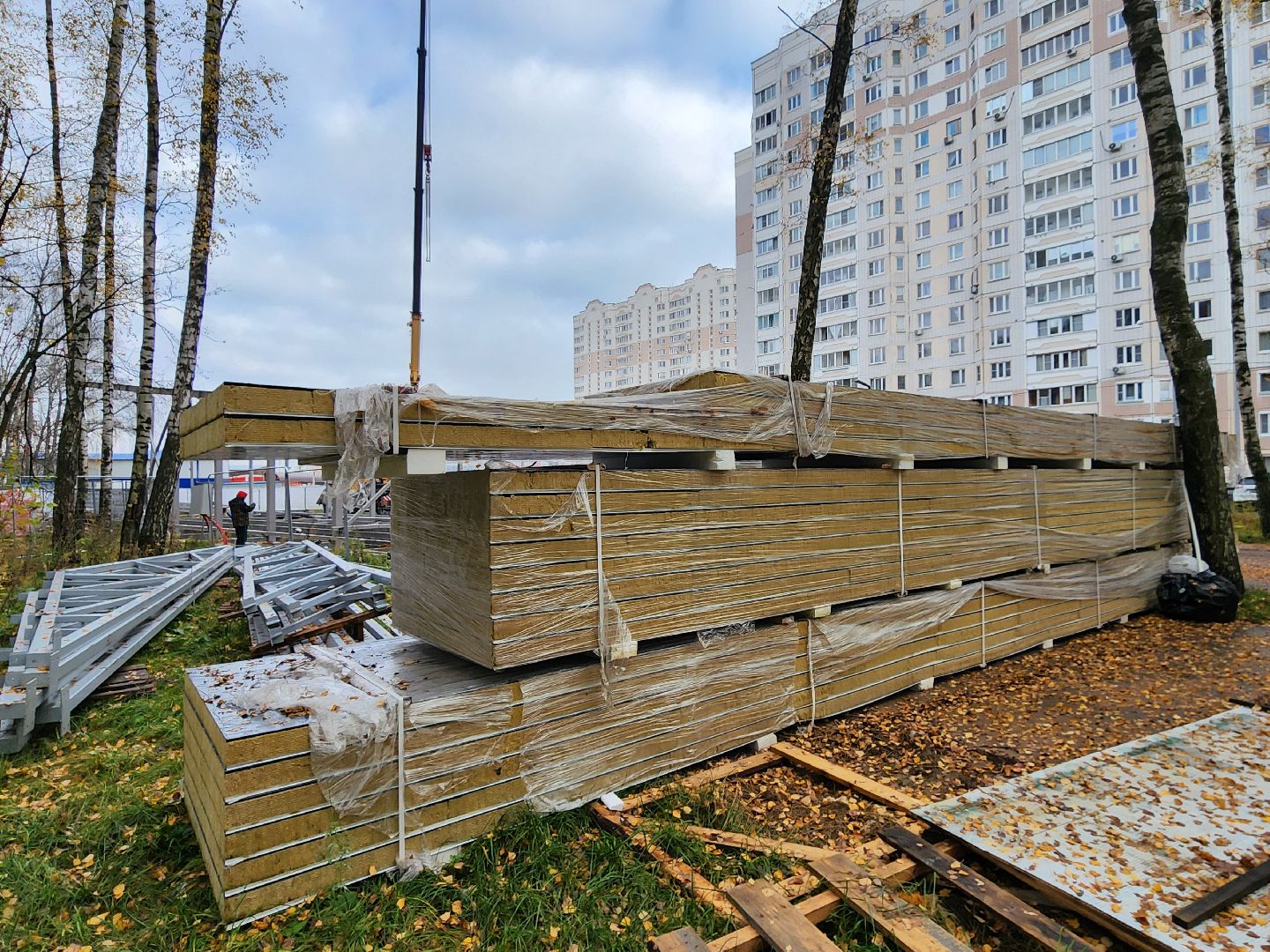 чехов, микрорайон губернский, лесопарк, строительство, благоустройство, многофункциональный павильон, универсальный павильон,   металлический каркас, сэндвич панели, фундамент, полы, видеокамеры, система безопасный регион, установка и монтаж,госпрограмма московской области, формирование комфортной городской среды,