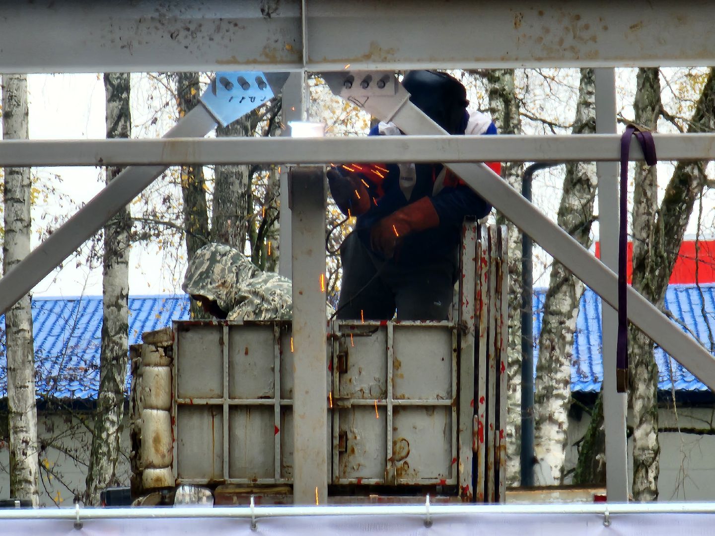 чехов, микрорайон губернский, лесопарк, строительство, благоустройство, многофункциональный павильон, универсальный павильон,   металлический каркас, сэндвич панели, фундамент, полы, видеокамеры, система безопасный регион, установка и монтаж,госпрограмма московской области, формирование комфортной городской среды,