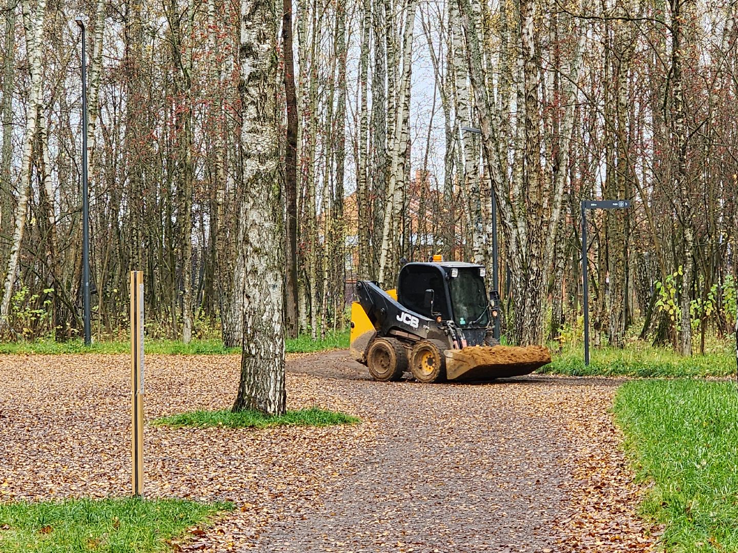 чехов, микрорайон губернский, лесопарк, строительство, благоустройство, многофункциональный павильон, универсальный павильон,   металлический каркас, сэндвич панели, фундамент, полы, видеокамеры, система безопасный регион, установка и монтаж,госпрограмма московской области, формирование комфортной городской среды,