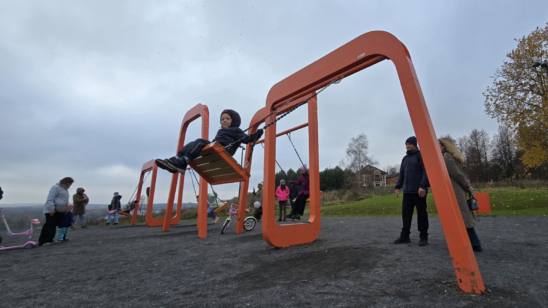 Коломна, парки в лесу,благоустройство,