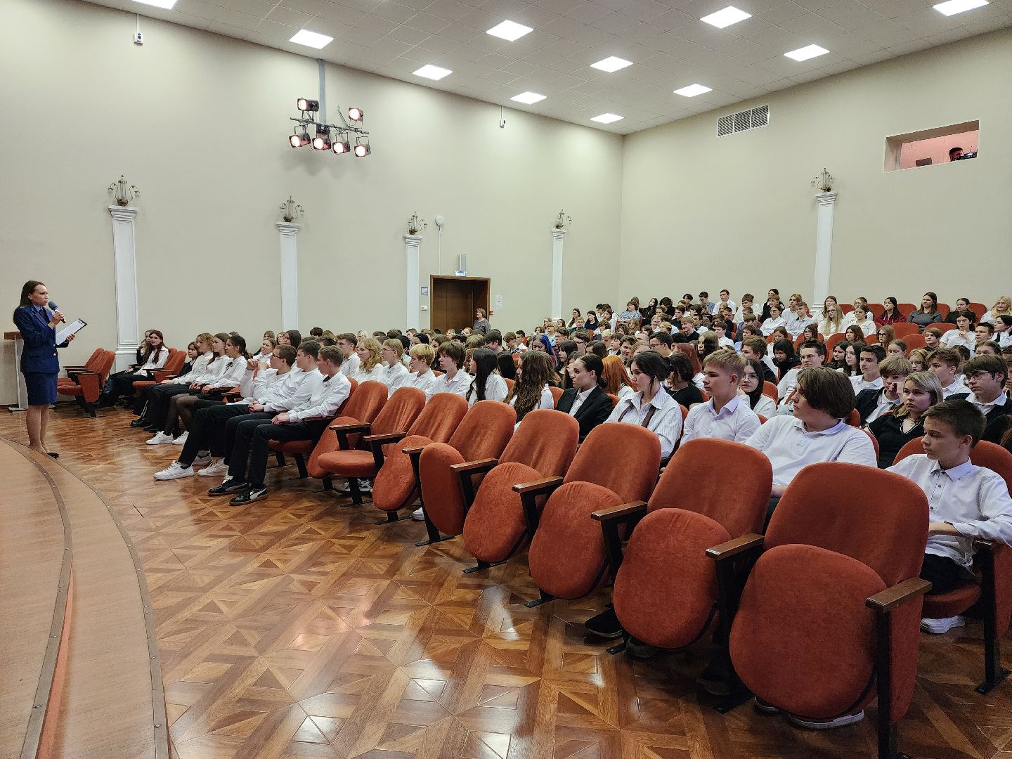 раменское, общество, прокуратура, встреча помощника раменского городского прокурора с учениками раменской средней школы 21,