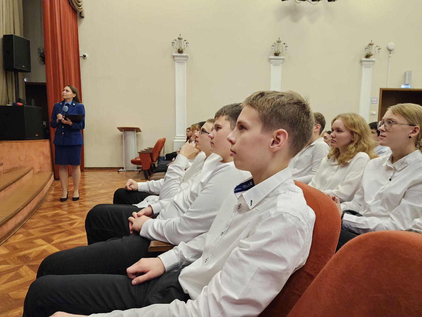 раменское, общество, прокуратура, встреча помощника раменского городского прокурора с учениками раменской средней школы 21,