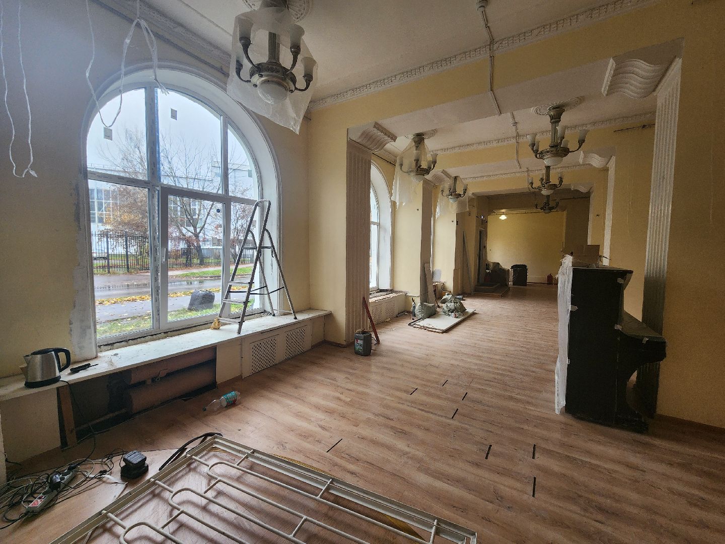 фрязино, ремонт входной группы, культурный центр, учреждение культуры, окна,