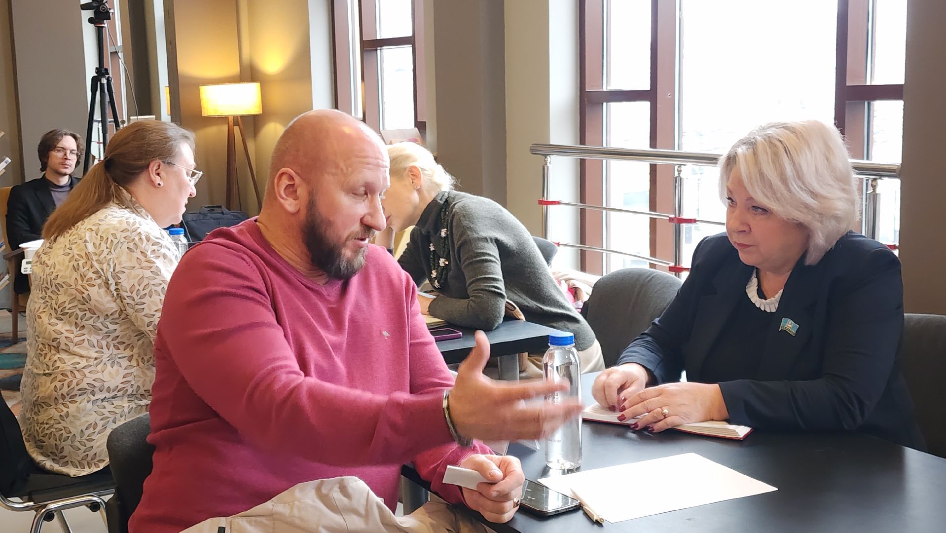 выездная администиация, Звенигород, Общество , личный прием жителей, школьные автобусы,