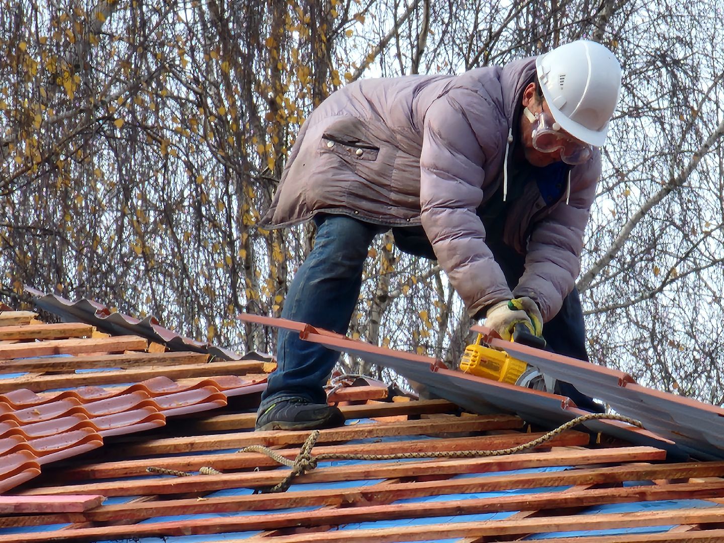 чехов, улица чехова 27, центр детского творчества, капитальный ремонт, реконструкция, обновление, замена кровельного покрытия, капремонт кровли, двускатная крыша, гидроизоляция,  теплоизоляция, фасадные работы, утепление фасада, новые строительные материалы,госпрограмма московской области,