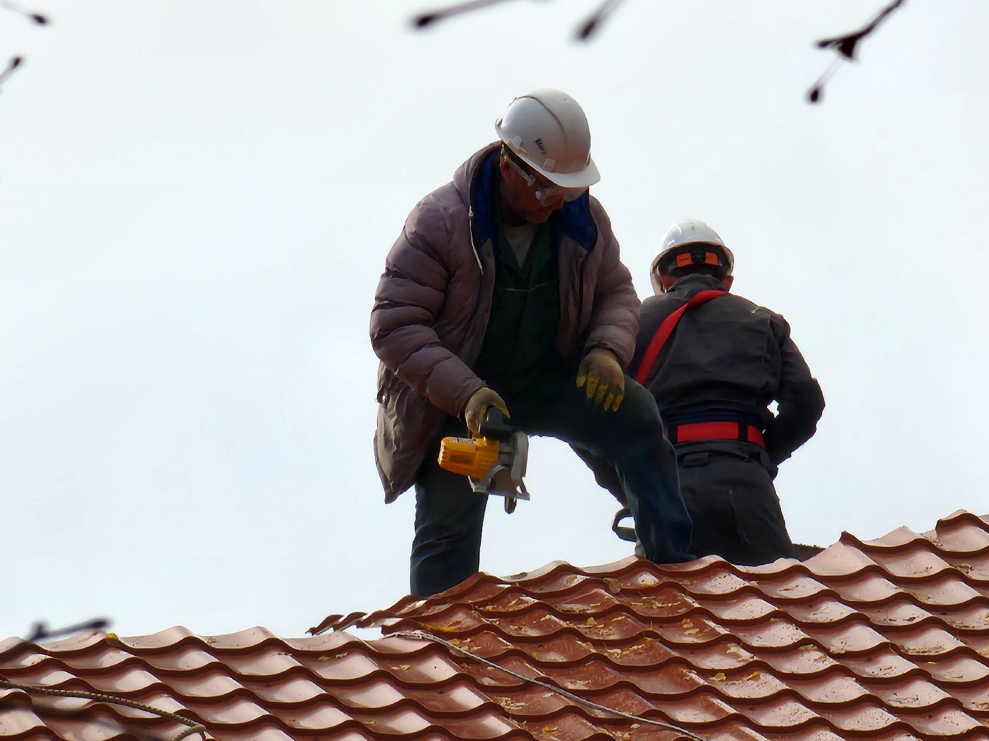 чехов, улица чехова 27, центр детского творчества, капитальный ремонт, реконструкция, обновление, замена кровельного покрытия, капремонт кровли, двускатная крыша, гидроизоляция,  теплоизоляция, фасадные работы, утепление фасада, новые строительные материалы,госпрограмма московской области,