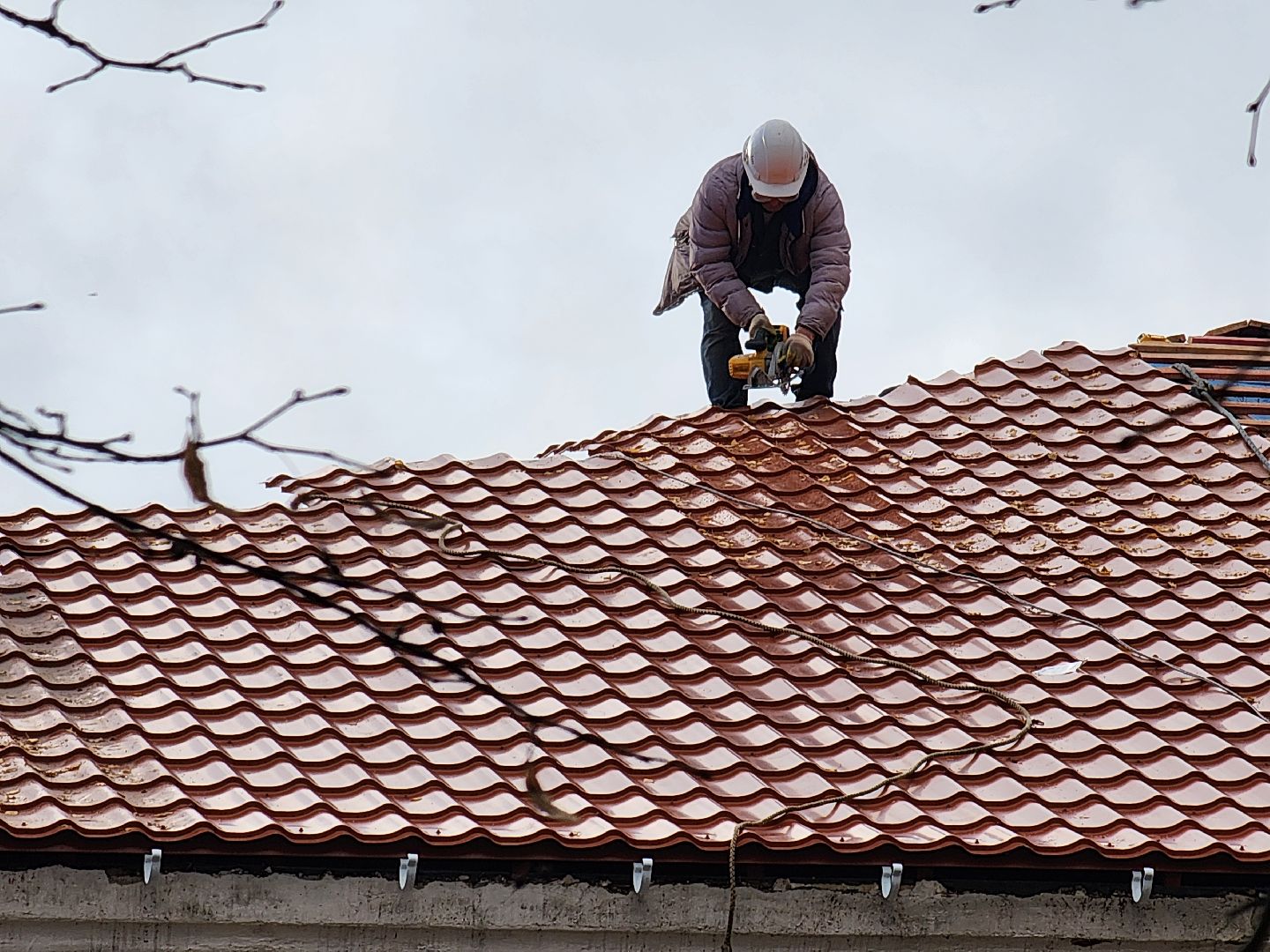 чехов, улица чехова 27, центр детского творчества, капитальный ремонт, реконструкция, обновление, замена кровельного покрытия, капремонт кровли, двускатная крыша, гидроизоляция,  теплоизоляция, фасадные работы, утепление фасада, новые строительные материалы,госпрограмма московской области,