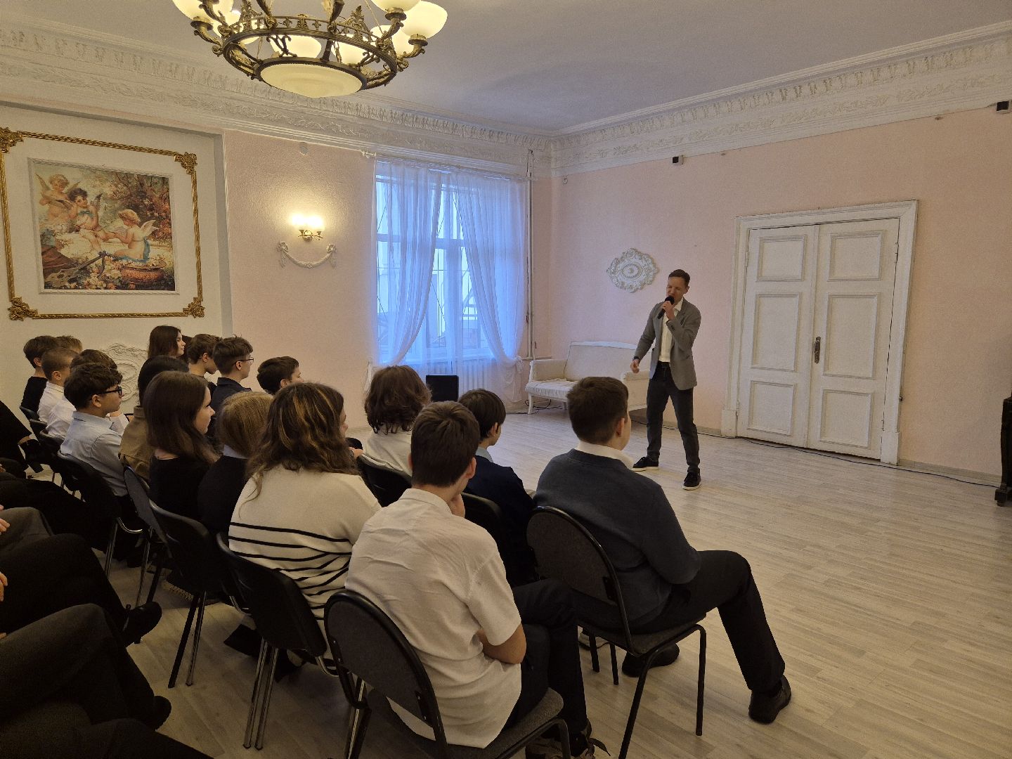 демиховский дворец культуры, встреча с участником сво, выставка поискового отряда,