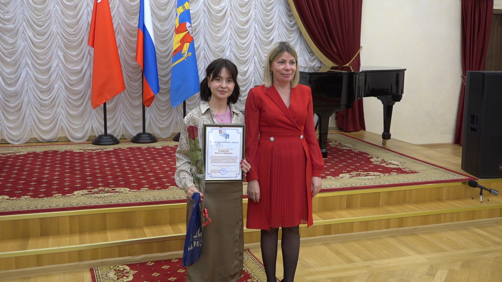 день добровольца, волонтеры, маскировочные сети, помощь сво, власиха волонтеры,