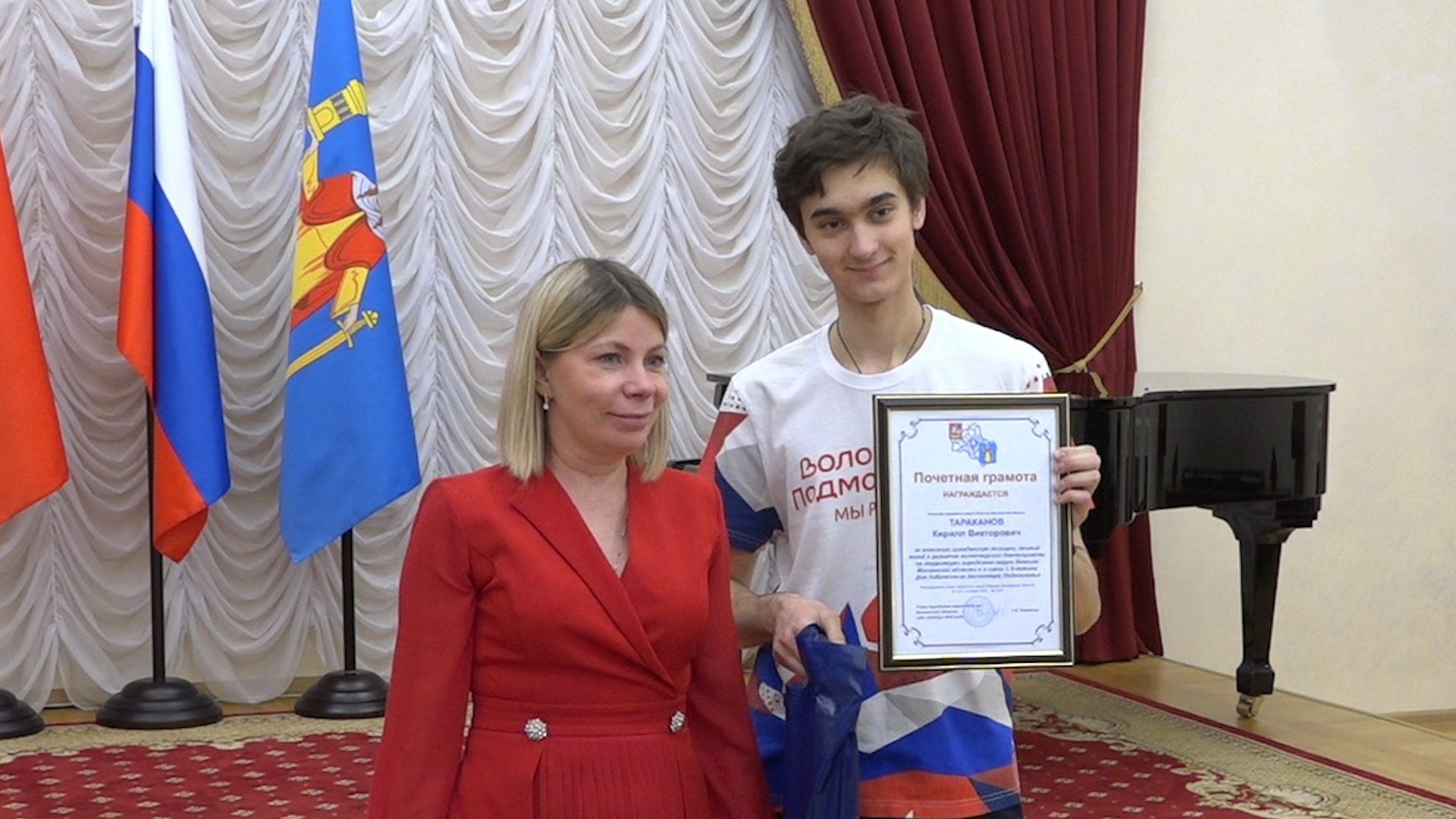 день добровольца, волонтеры, маскировочные сети, помощь сво, власиха волонтеры,