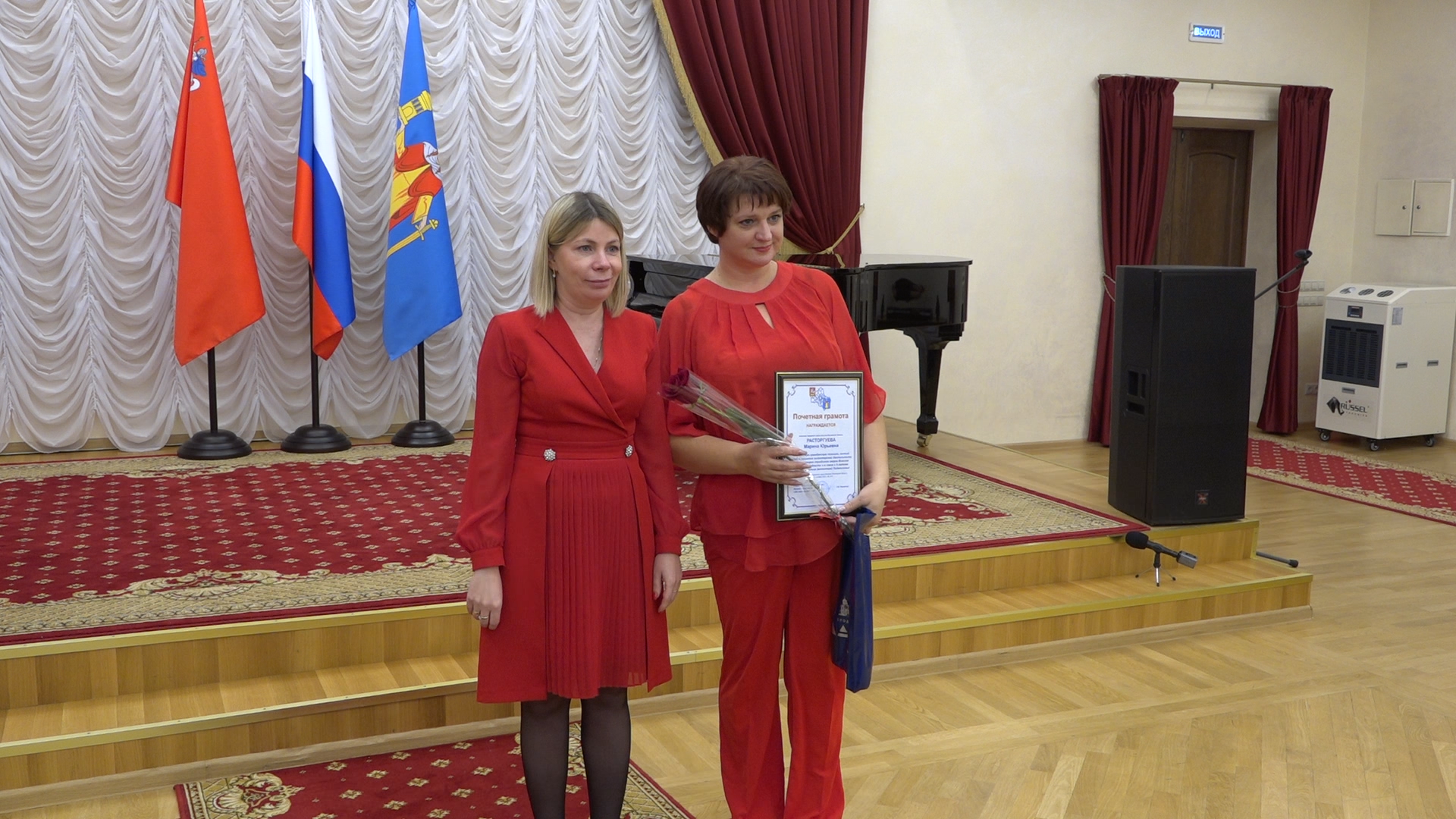 день добровольца, волонтеры, маскировочные сети, помощь сво, власиха волонтеры,