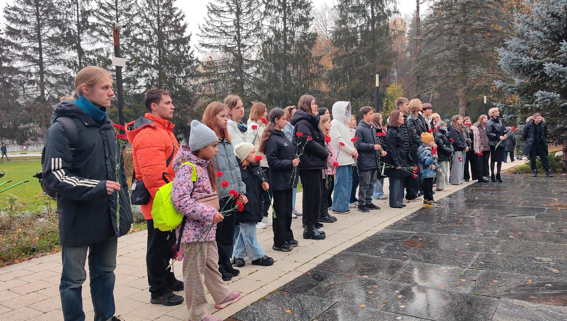 мариуполь, ДНР,  спектакль, ввс монино, музей,