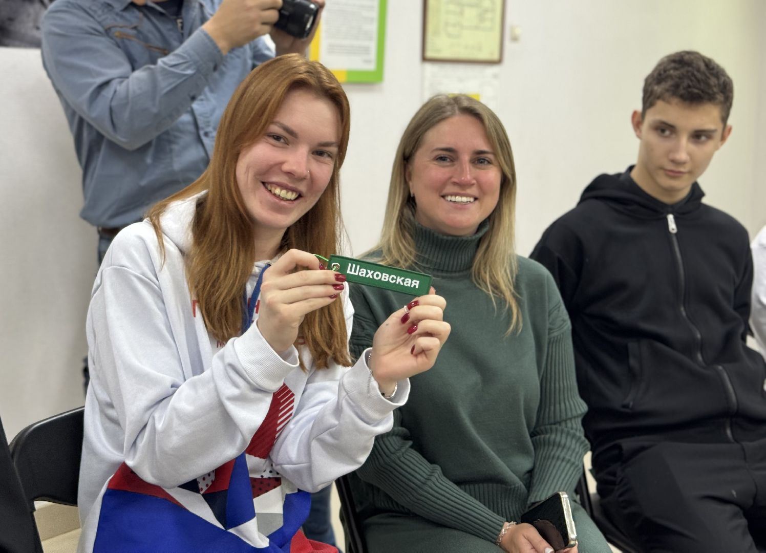 В День волонтёра Подмосковья в Шаховском музее устроили стол дружбы