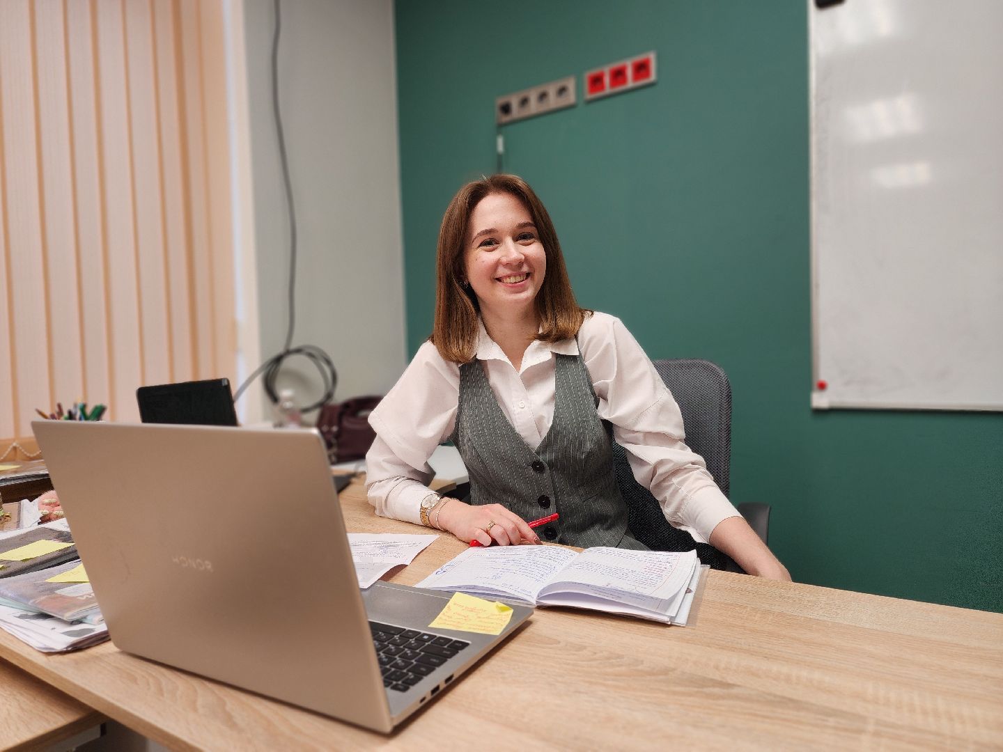 Черноголовка, Образование, Новый учитель,