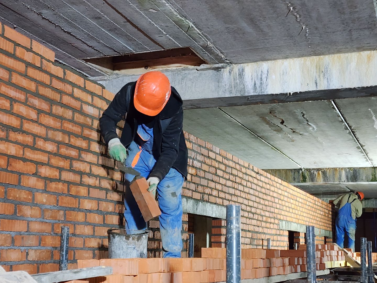 чехов, поселок мещерское, психиатрическая больница, новый корпус, строительство, реконструкция,каменная кладка, внутренние перегородки, кирпичная кладка, перегородки из кирпичей, зонирование, внутренняя отделка помещений, остекление здания, фасадные работы, инженерные сети, нацпроект здравоохранение, госпрограмма московской области,