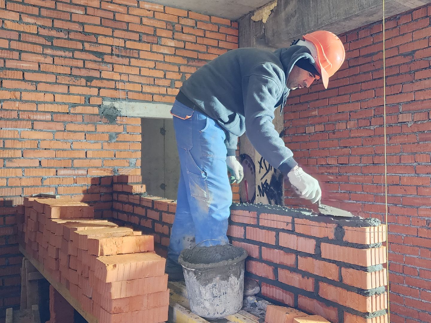 чехов, поселок мещерское, психиатрическая больница, новый корпус, строительство, реконструкция,каменная кладка, внутренние перегородки, кирпичная кладка, перегородки из кирпичей, зонирование, внутренняя отделка помещений, остекление здания, фасадные работы, инженерные сети, нацпроект здравоохранение, госпрограмма московской области,