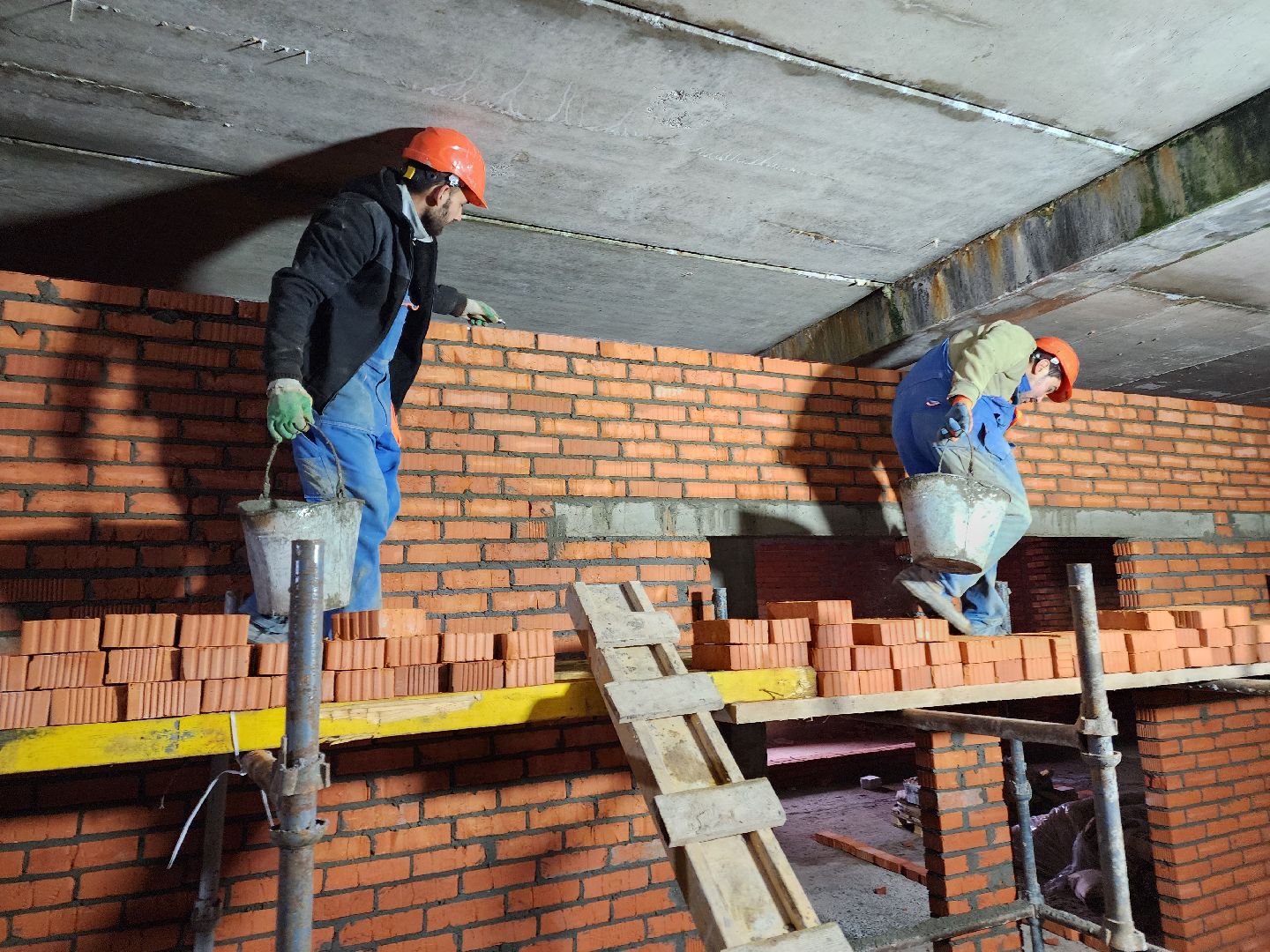 чехов, поселок мещерское, психиатрическая больница, новый корпус, строительство, реконструкция,каменная кладка, внутренние перегородки, кирпичная кладка, перегородки из кирпичей, зонирование, внутренняя отделка помещений, остекление здания, фасадные работы, инженерные сети, нацпроект здравоохранение, госпрограмма московской области,