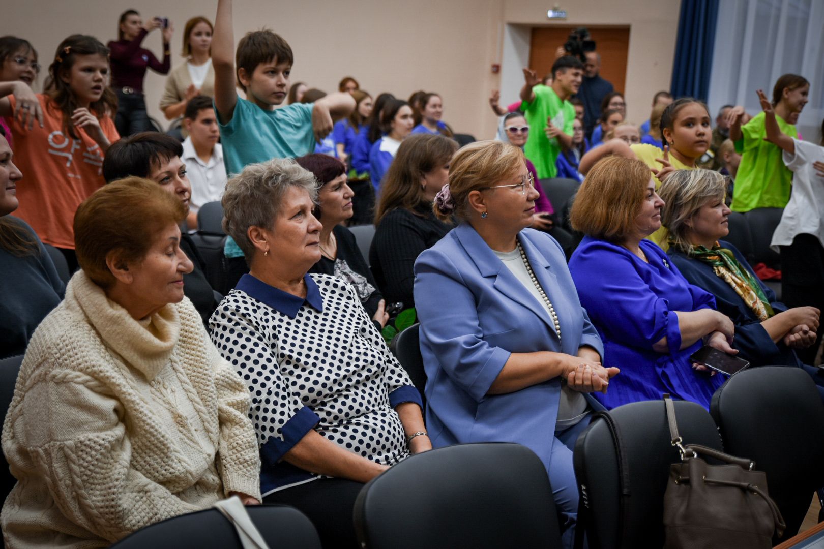 бронницы, день добровольца, бронницкие волонтеры, волонтеры подмосковья,