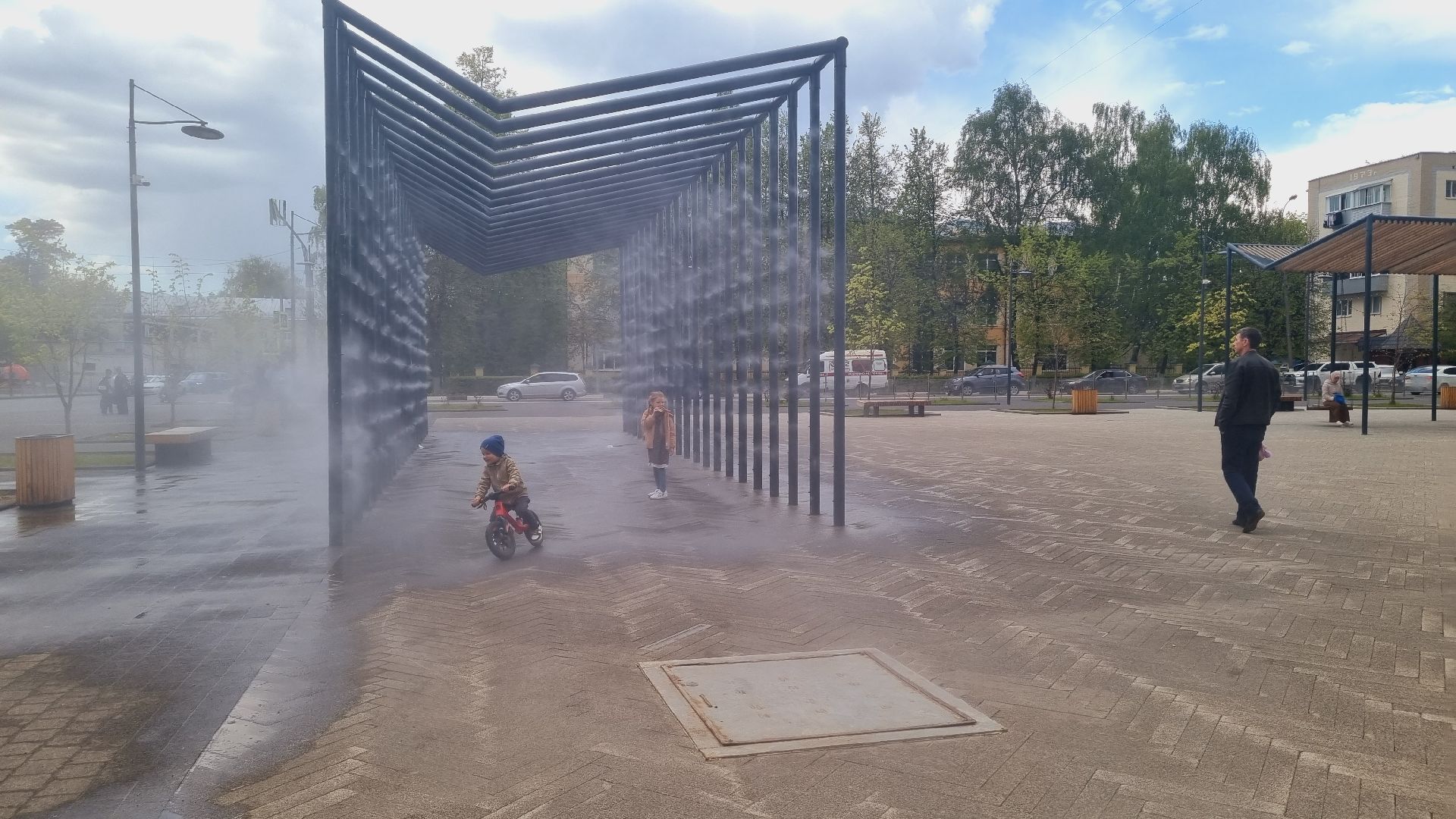 Подмосковье, Ивантеевка, фонтан