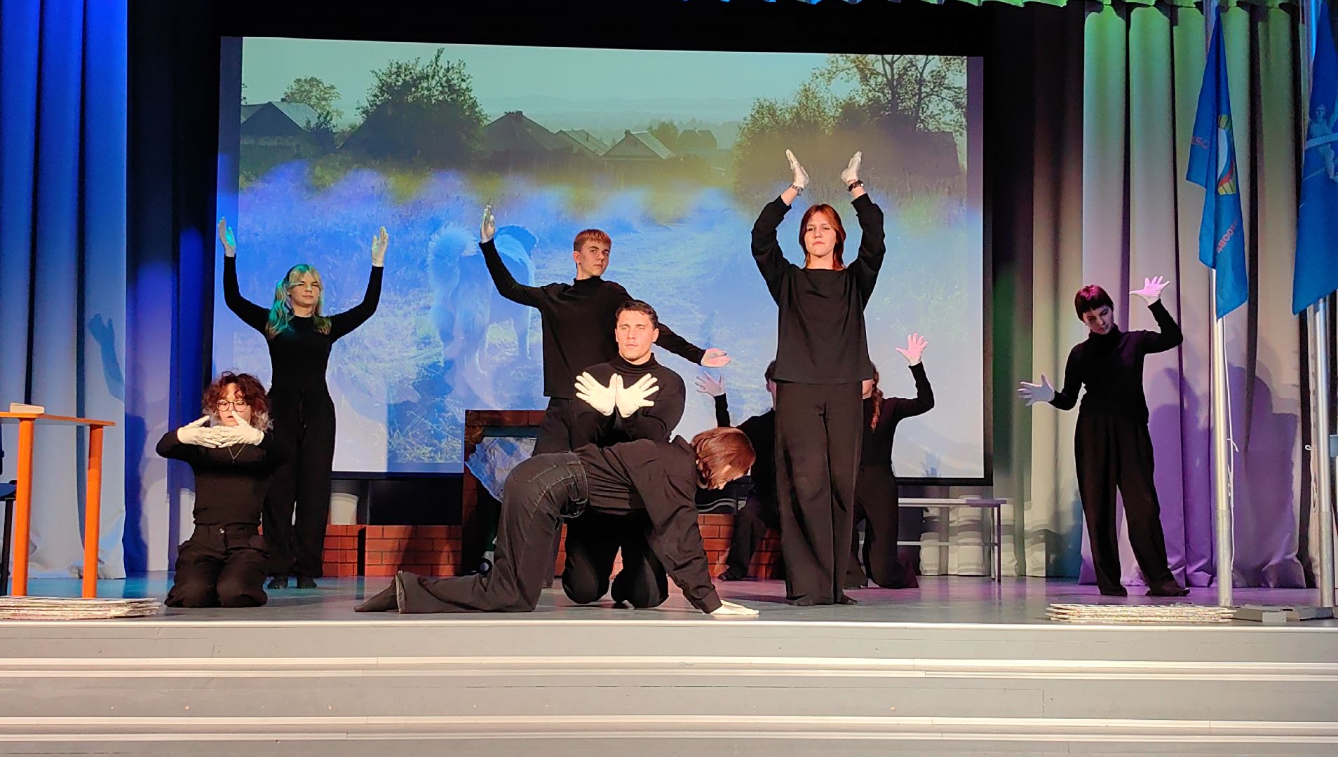 спектакль, мариуполь, творчество, гастроли,