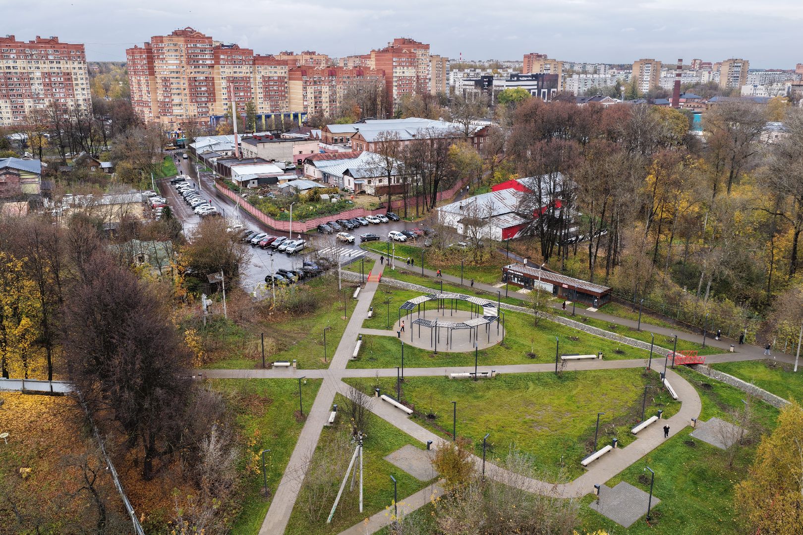 видео с коптера, пешеходная зона в щелкове, молодежная набережная щелково,