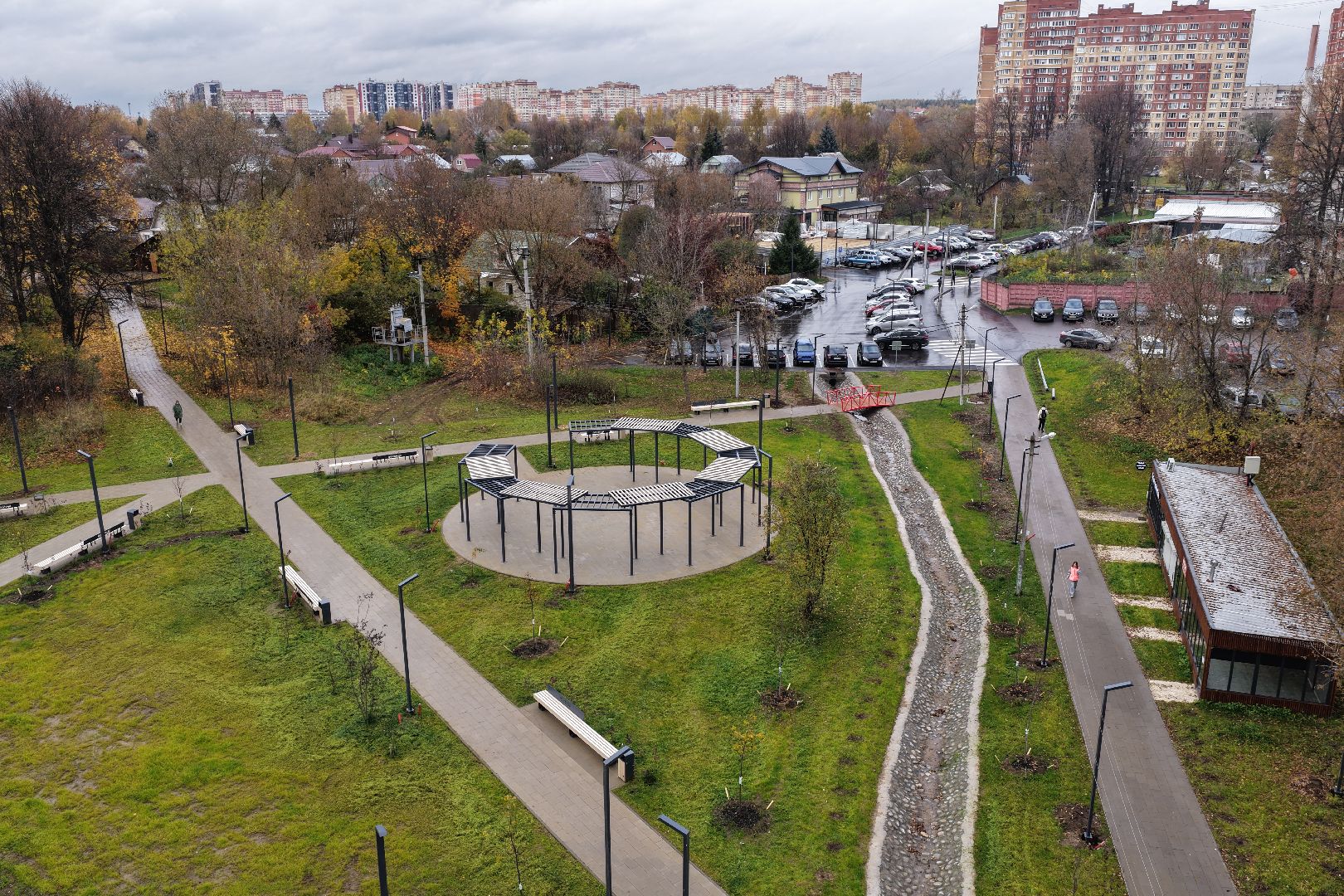 видео с коптера, пешеходная зона в щелкове, молодежная набережная щелково,