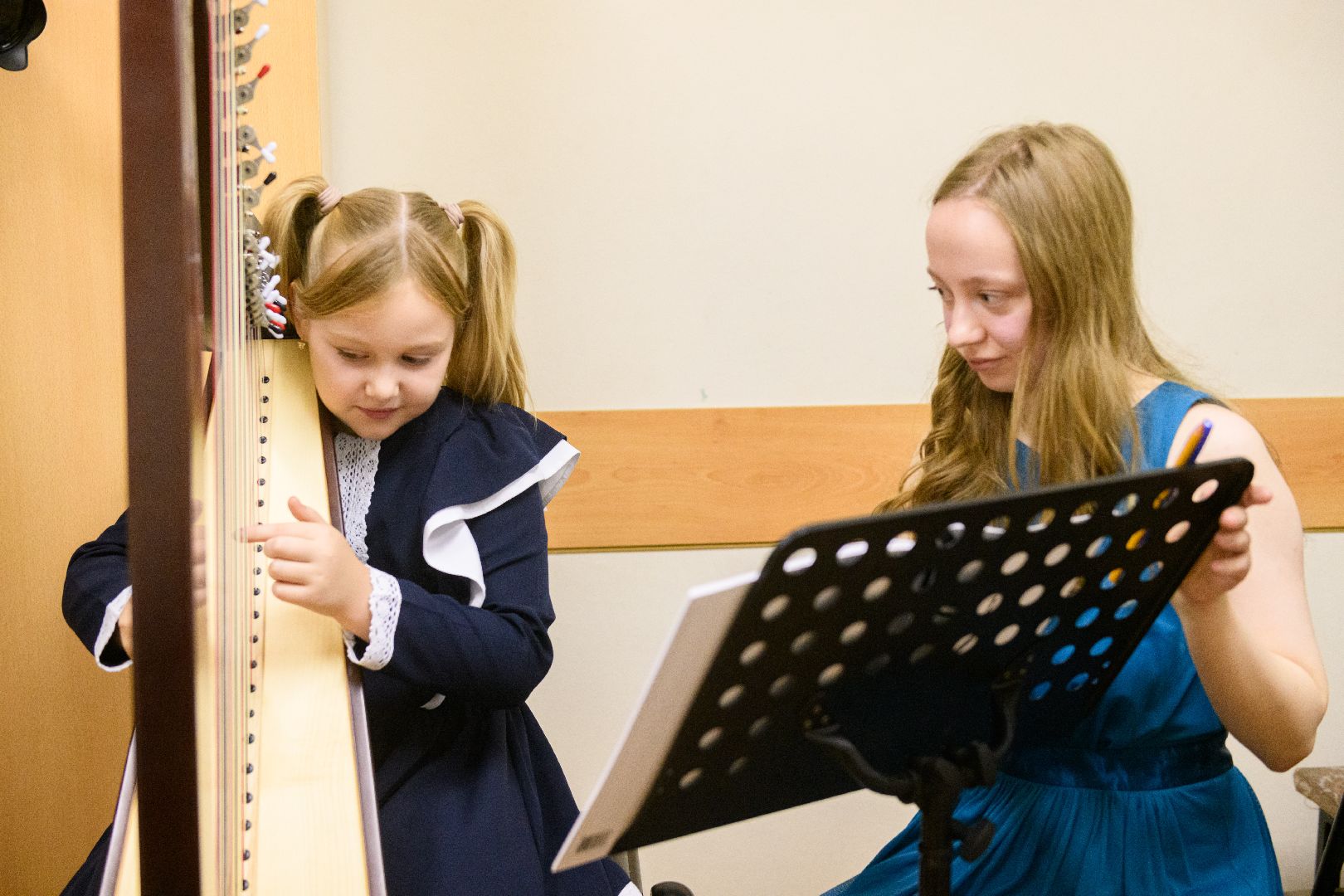 культура, образование, детская музыкальная школа, лыткарино, новый предмет, арфа, молодой педагог,