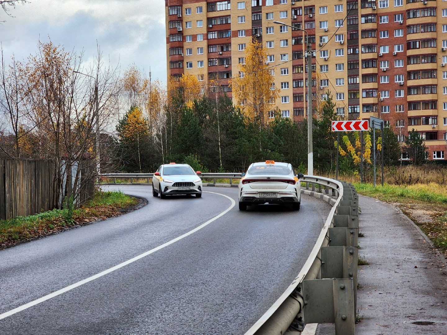 общественный транспорт, остановочный павильон,  автобусный павильон, деревня щемилово, богородский городской округ,