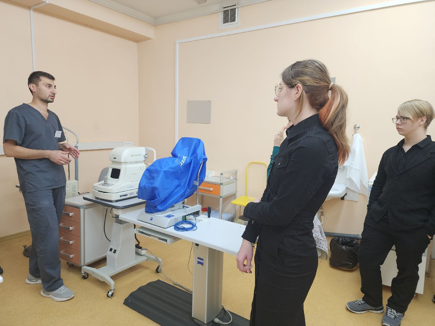 фрязино, медицинский класс, экскурсия, больница, школьники,