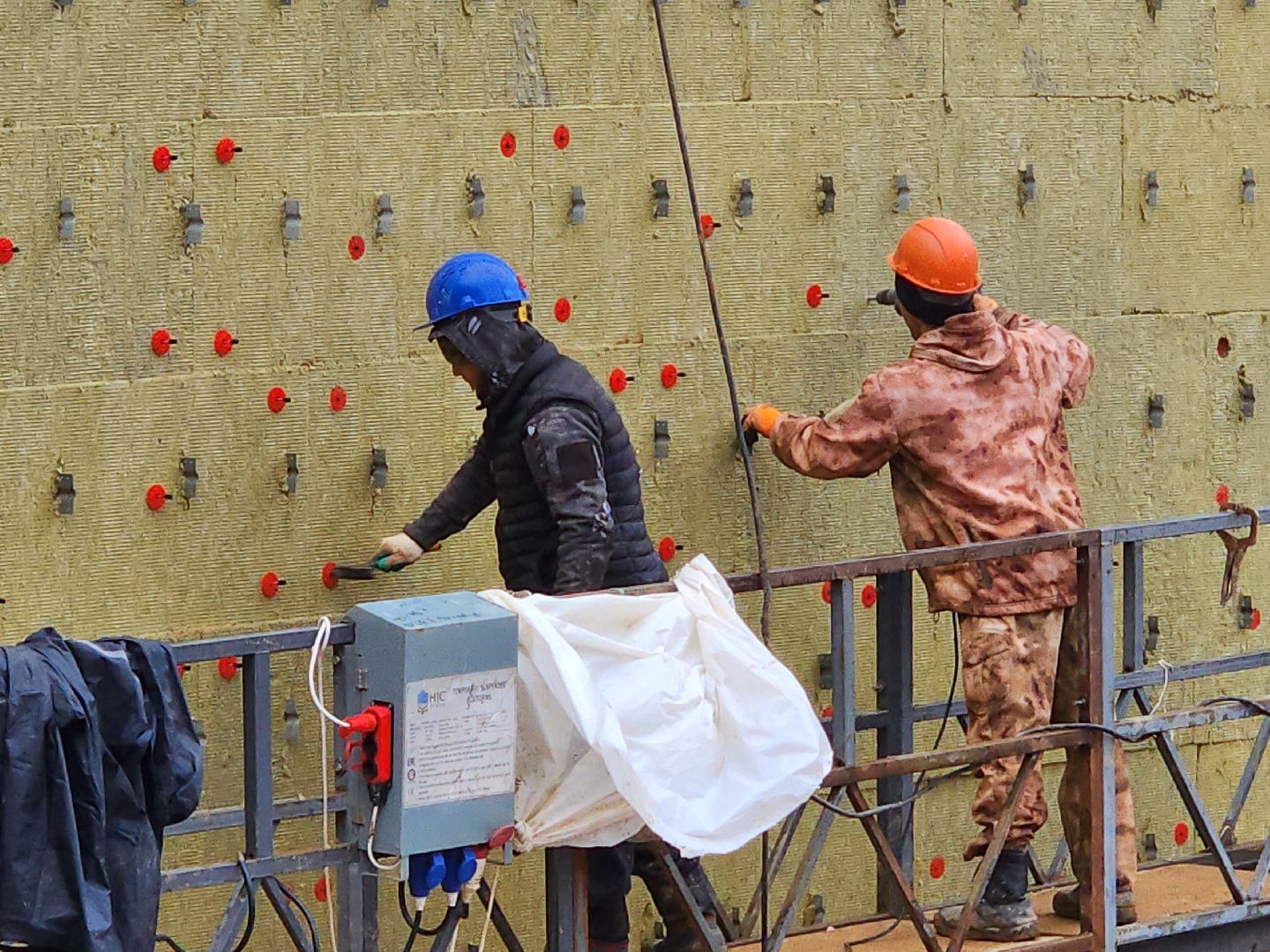 чехов, поселок мещерское, психиатрическая больница, новый лечебный корпус, строительство, реконструкция, фасадные работы, утепление фасада, гидроизоляция, вентилируемый фасад, внутренняя отделка помещений, остекление, возведение перегородок, инженерные сети, нацпроект здравоохранение, госпрограмма московской области,
